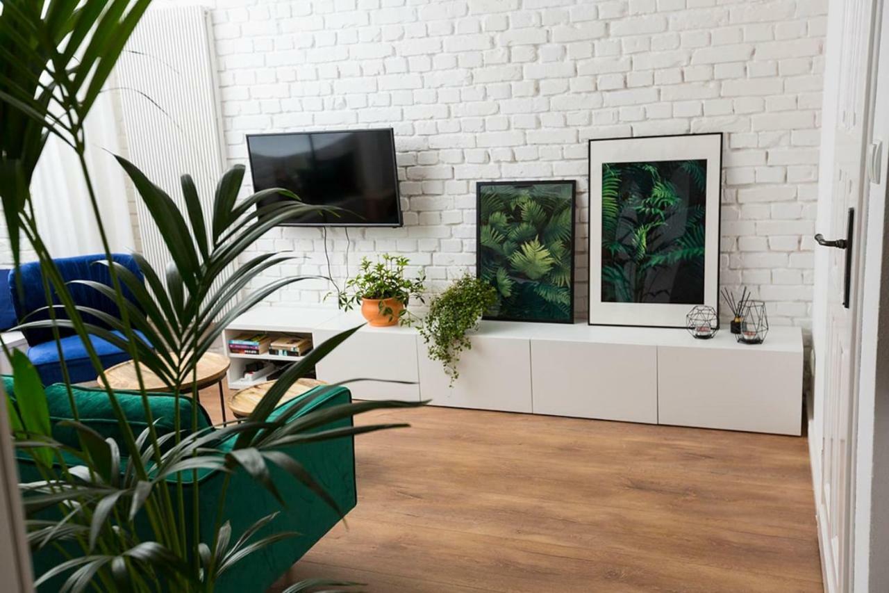 Loft Paprotka Premium Apartment, Close To Mtp Expo, F.vat *